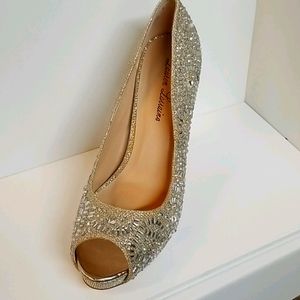 Lauren Lorraine Crystal Platform Pump

L